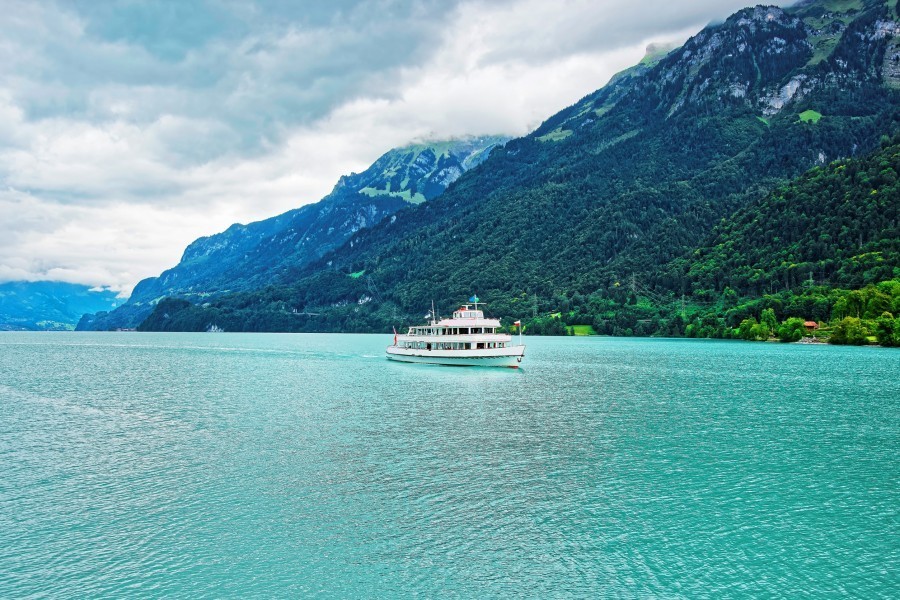 Pourquoi le lac de Brienz est turquoise ?